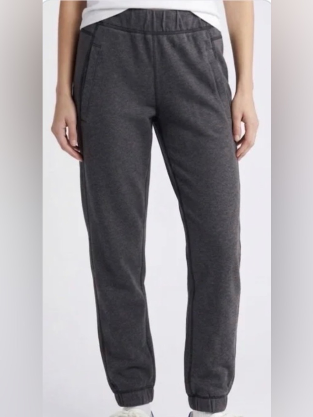 Lululemon super soft charcoal good pair of sweatpants 12! Very good condition